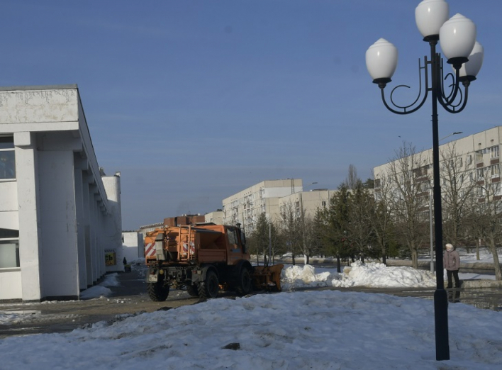 ПЕРВЫЙ ЗВОНОК ВЕСНЫ в СЛАВУТИЧЕ