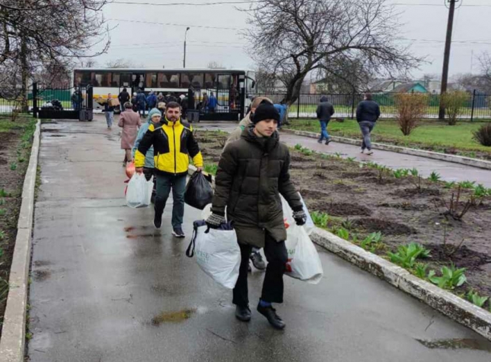 Гуманітарну допомогу до Чернігівського пансіонату для людей похилого віку доставлено!