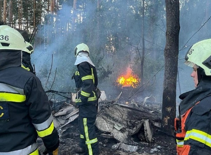 Ракетна атака по Києву: через уламки російських ракетсталася пожежа в області