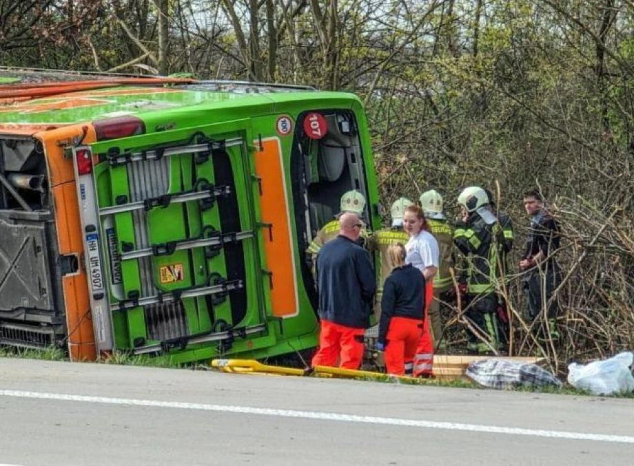 Страшна ДТП у Німеччині: у списку постраждалих – громадянки України