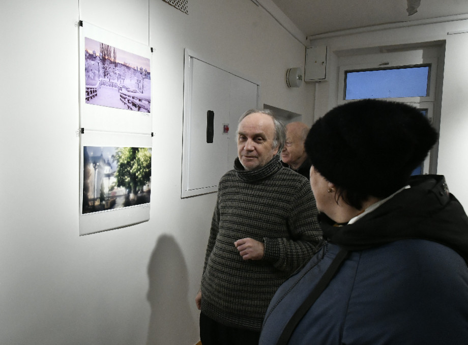 У Славутичі відкрилася фотовиставка "Роздуми у часі"