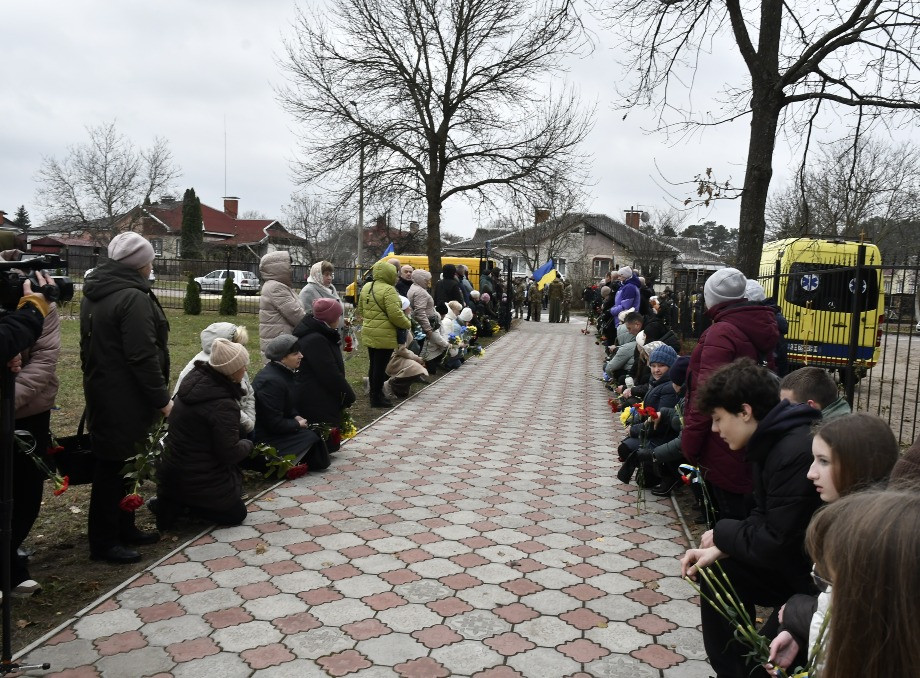 Славутич попрощався з захисником Геннадієм Гаєвим: день жалоби та скорботи