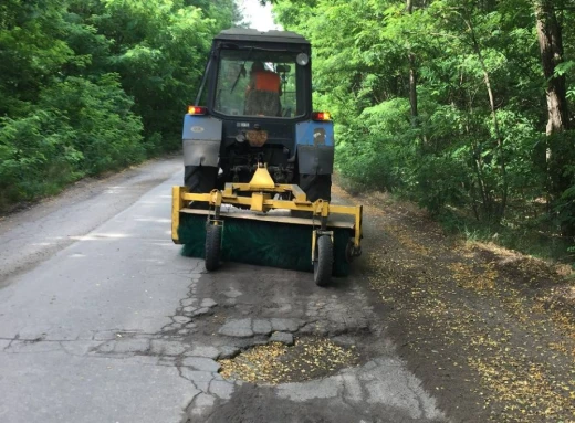 Ремонт дороги до Мекшунівки продовжується фото