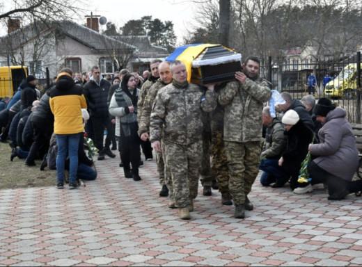 Славутич попрощався з Героїм Сергієм Набокою фото